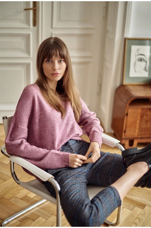 sweter oversize różowy